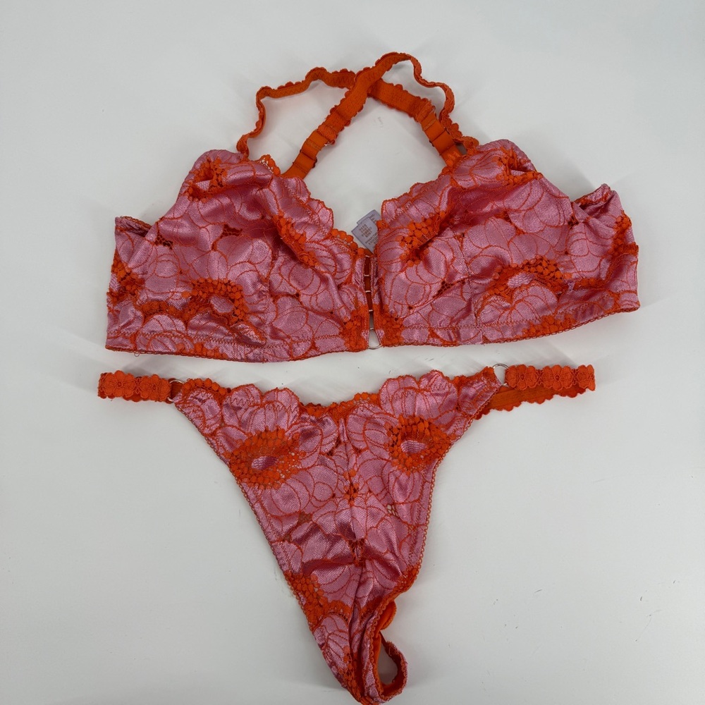 Savage x Fenty perfect poppies unlined lace Demi bra